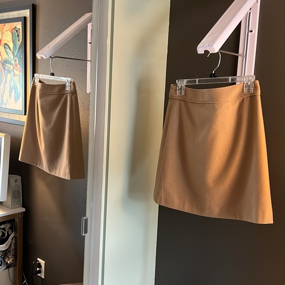 NWT J Crew, size 6, Classic Tan Women's Skirt - Picture 5 of 10